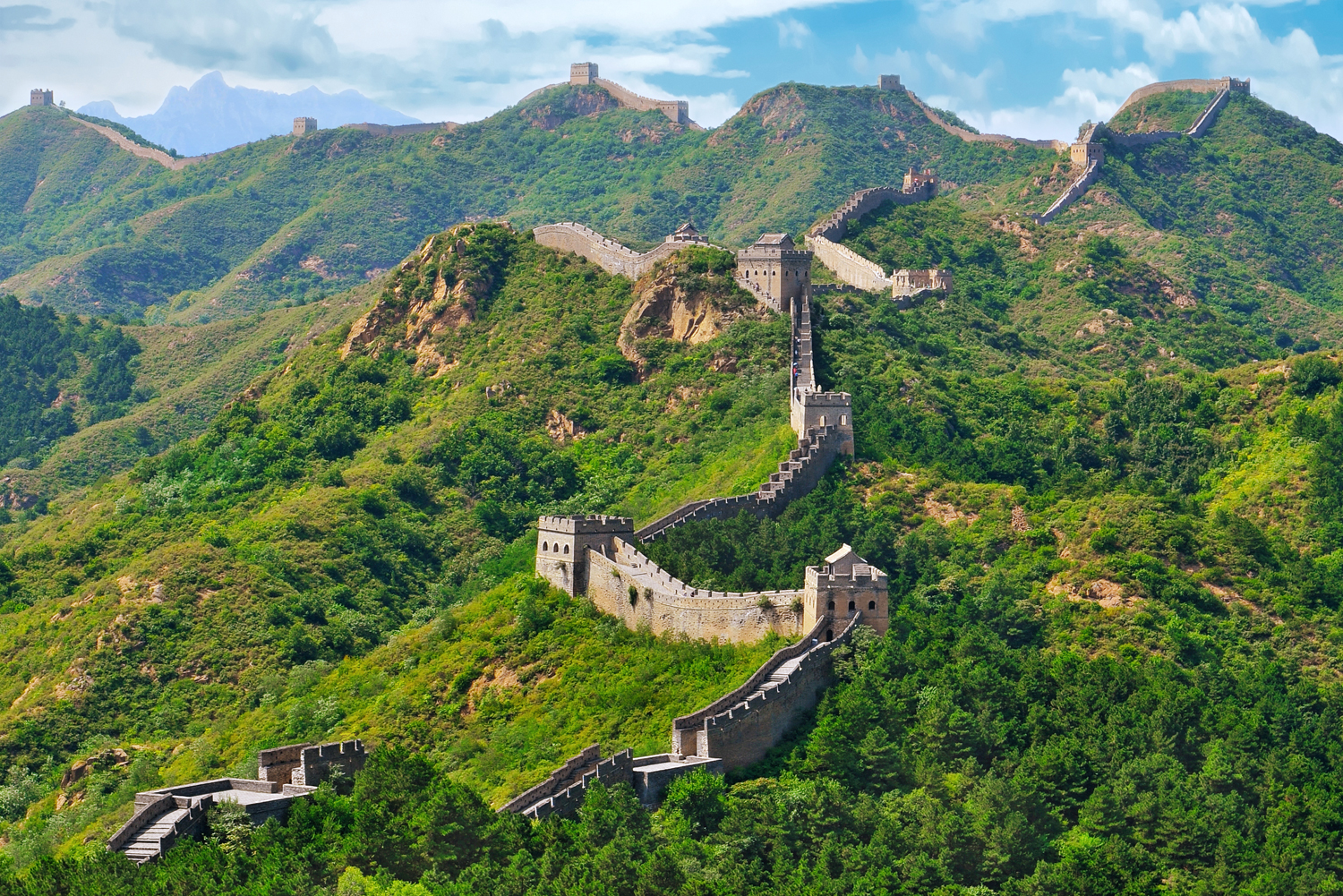 8-walk-the-great-wall-of-china-international-traveller-magazine