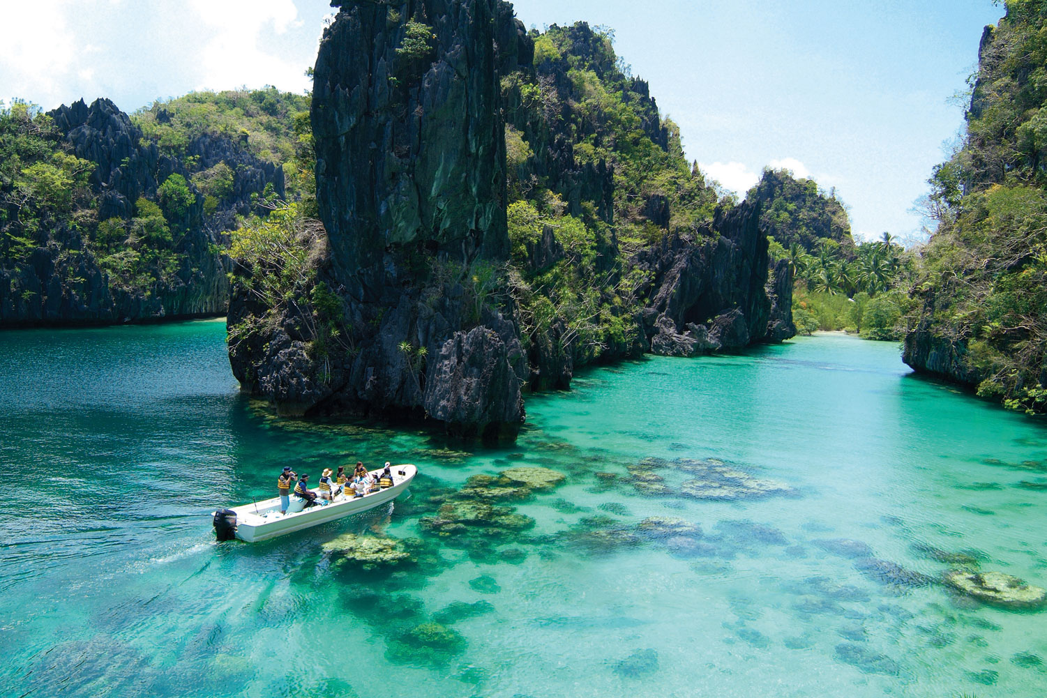 Exquisite sights of El Nido's 'Big Lagoon'.