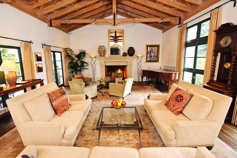 The cosy, Mediterranean-style lounge area at Cypress Inn in California, USA.