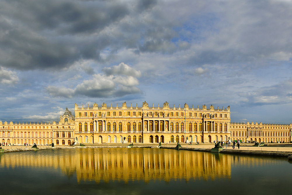the palace of versailles in france