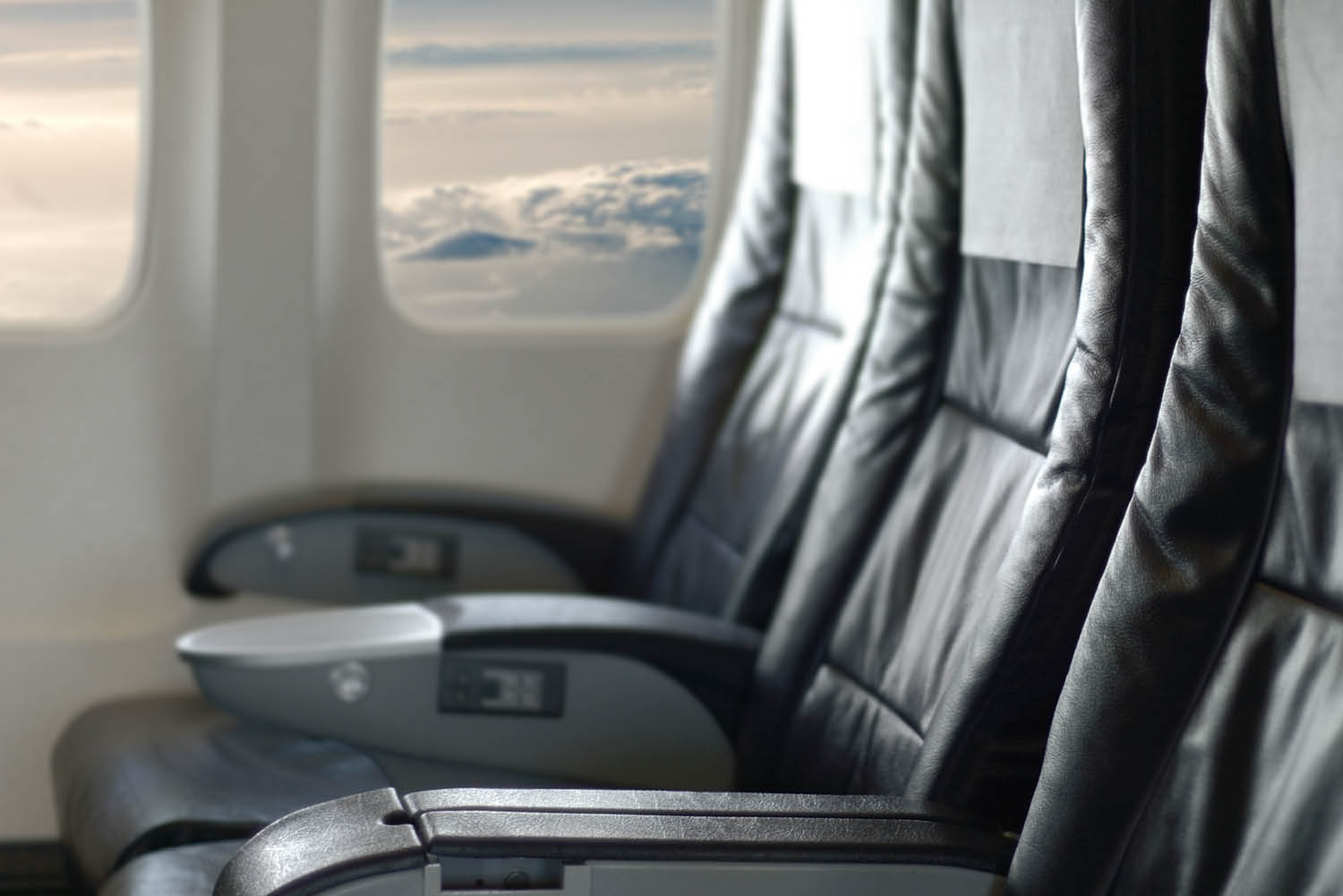 How to score a better plane seat, for free
