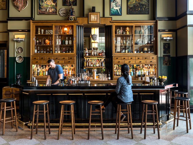 Lobby bar Ace Hotel New Orleans