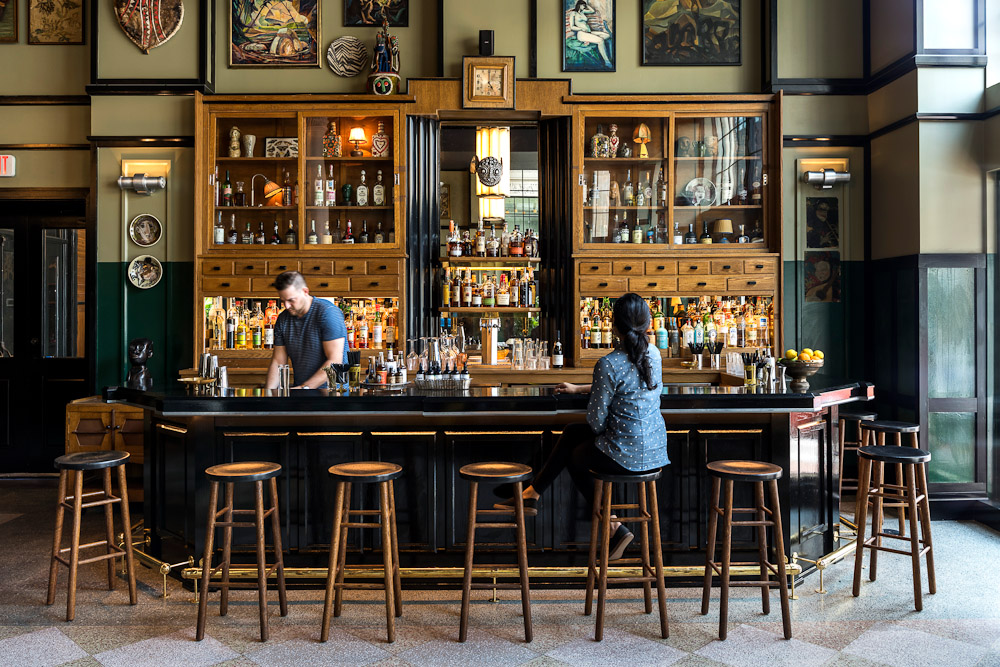 Lobby bar Ace Hotel New Orleans