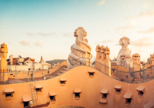 Barcelona architecture Antoni Gaudi Casa Mila