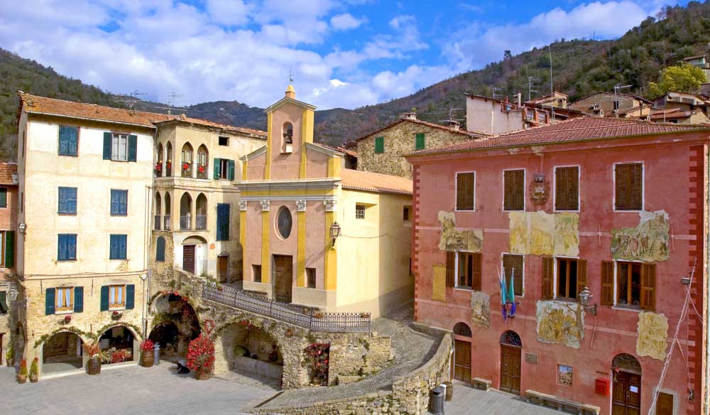 Italy food restaurants history culture