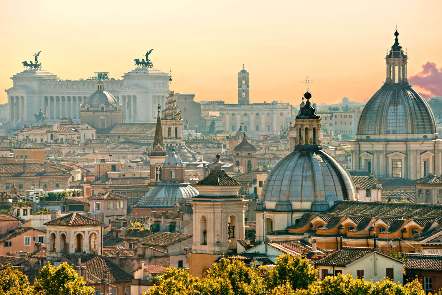 Rome seen by Louis Vuitton, City Guide with love