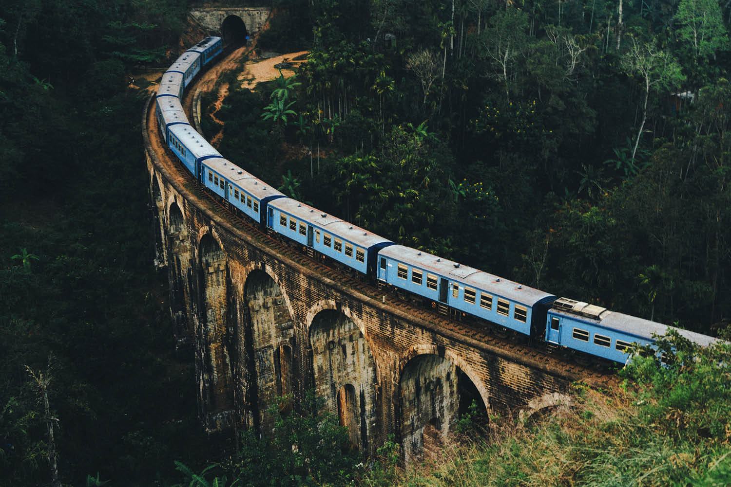 Sri Lanka train travel