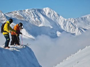 The Ultimate Kicking Horse Ski Guide International Traveller