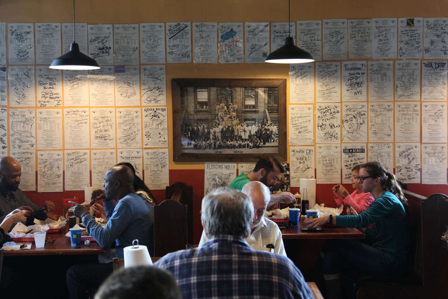 best barbecue ribs America Pappy's Smokehouse St Louis Missouri