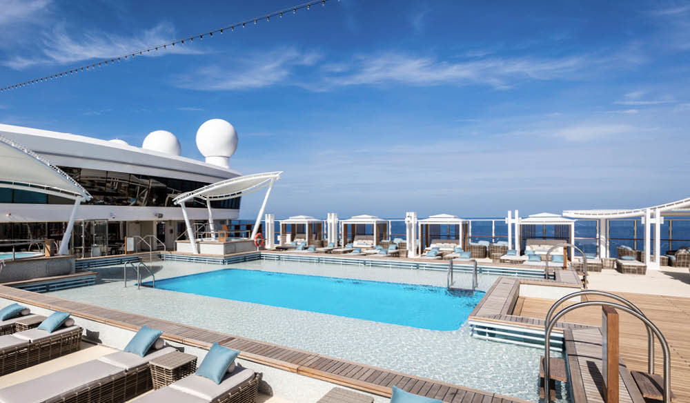 Dream Cruises sun deck