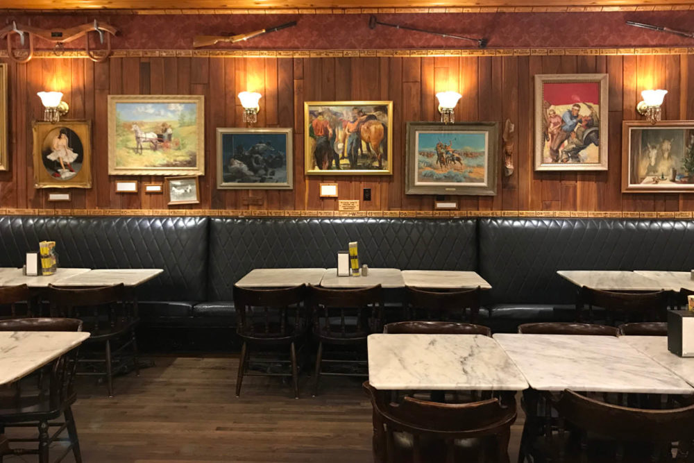 Where To Eat and Sleep In South Dakota