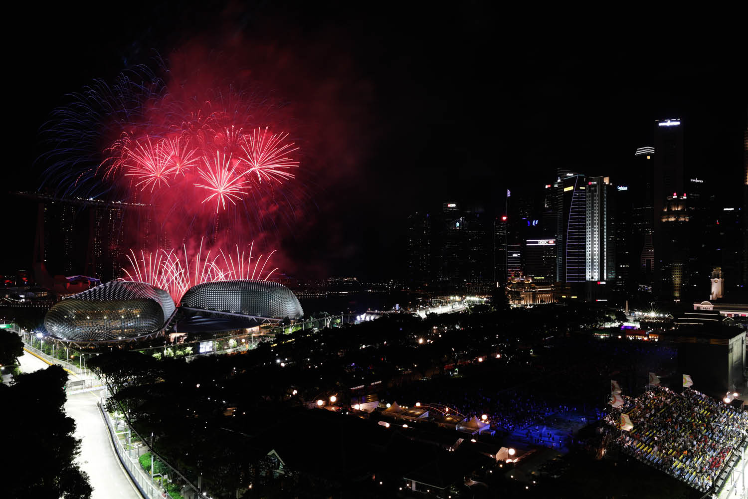 4 reasons to book a trip to the F1 Singapore Grand Prix