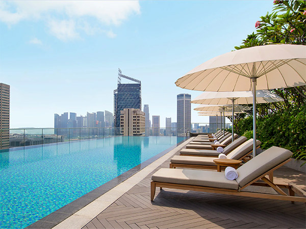 Andaz Singapore rooftop infinity pool