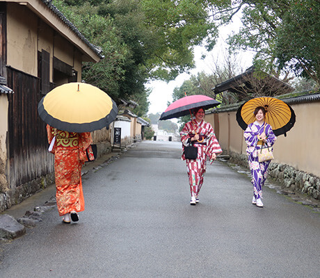 Japanese women in Oita streets