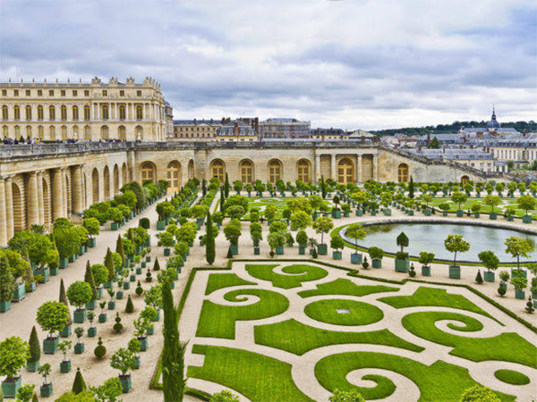 Any list of France’s most beautiful castles has to include Versailles
