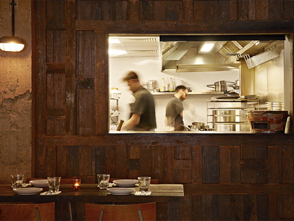 Som Saa, Spitalfields