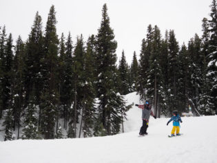 Tips for Skiing with kids for the first time