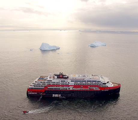 South MS Roald Amundsen, Hurtigruten, Antarctica