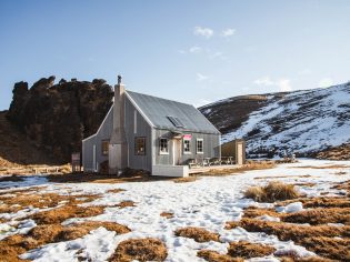 Wanaka Snow Farm hut