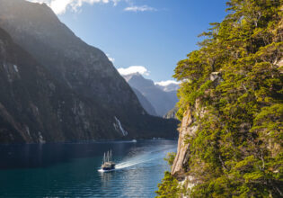 cruising the Milford Sound, South Island, New Zealand