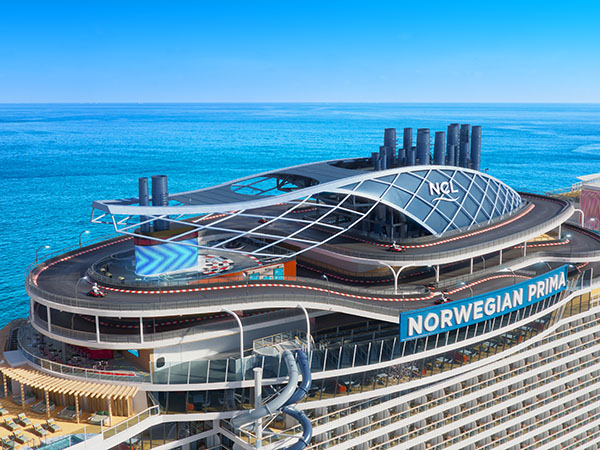 Prima Speedway detail, Norwegian Viva Cruise Ship