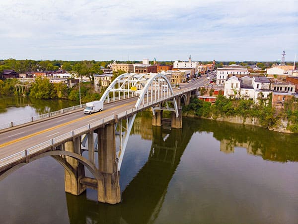 Edmund Pettus Bridge, bridge connecting Selma and Montgomery, Alabama, USA