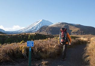 Guided hike, Tongariro Alpine Crossing, Ruapehu, New Zealand