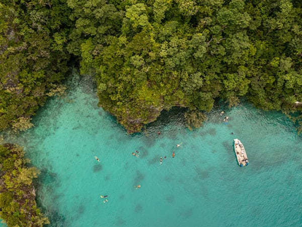Reef Endeavour, Lau Cruise, Fiji Islands, Oceania