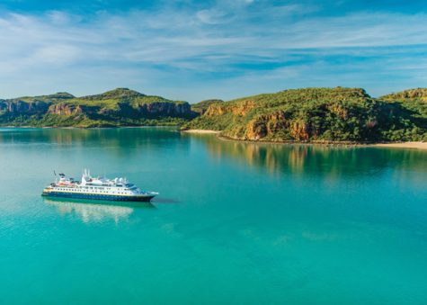 The 15-ship Lindblad Expeditions fleet visiting stunning spots. (Image: Lindblad Expeditions)
