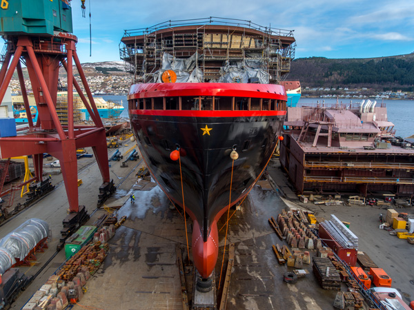 MS Roald Amundsen being built
