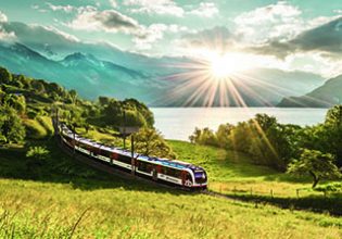 Lake Brienz Bernese Oberland, Lucern Interlaken Express, Switzerland, Europe
