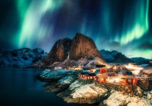 Northern Lights at Hamnoy, Lofoten islands, Norway