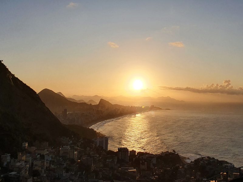 sunrise Mirante do Arvrão hotel Vidigal rio de janeiro favela