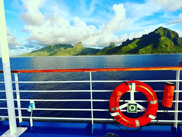 the view of Tahiti Islands from the ship