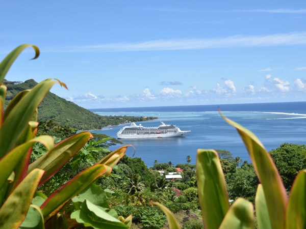 Oceania Cruises’ Regatta moored off Moorea