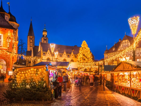 a vibrant atmosphere at Goslar's Christmas Market