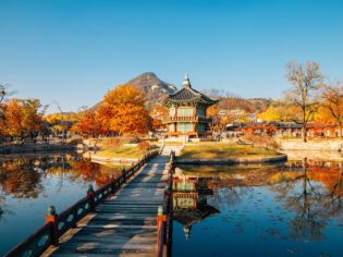 Gyeongbokgung Palace in autumn, Seoul, South Korea