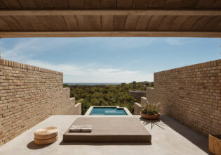 the main pool at Hotel Terrestre in Puerto Escondido