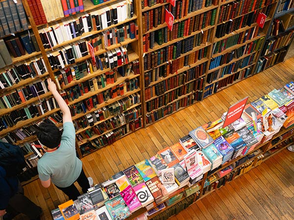 The Top Ten Bookstores in Manhattan