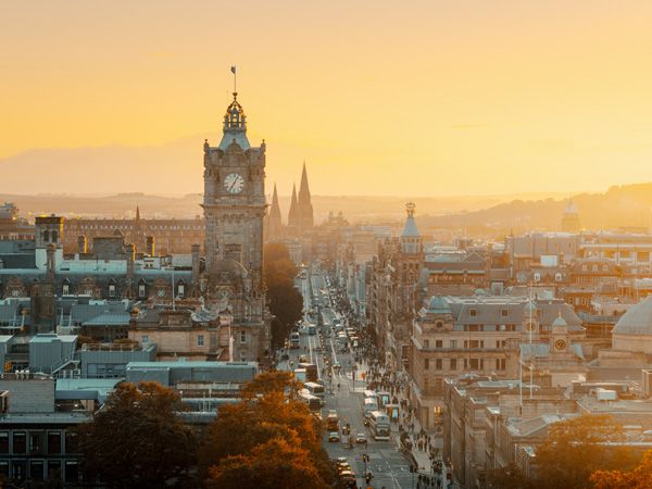 Embrace The Magic Of Edinburgh In Autumn - International Traveller