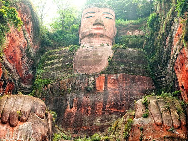 Giant Buddha of Leshan, travel to china