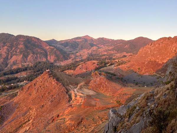 a chain of mountains in Timor-Leste