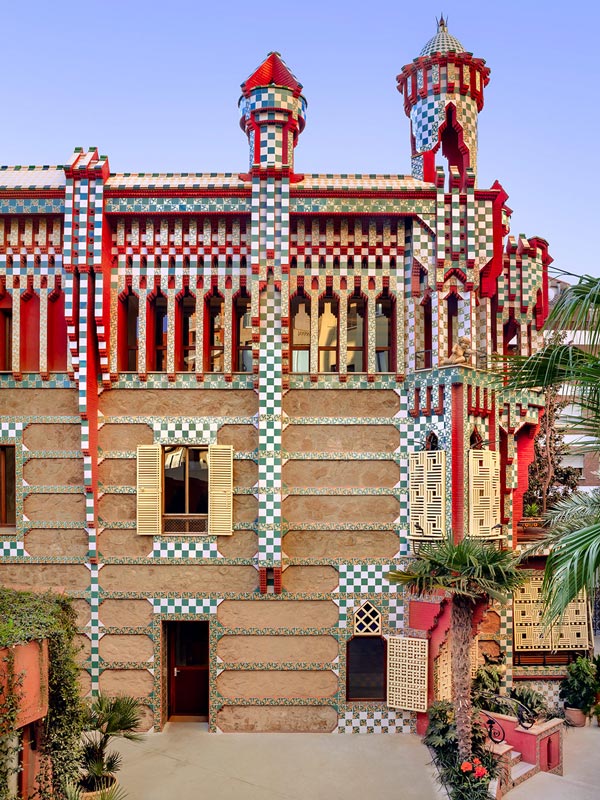 Your Port Guide To Barcelona - International Traveller