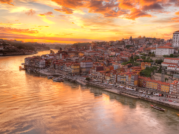 Sunset in Douro River, Porto