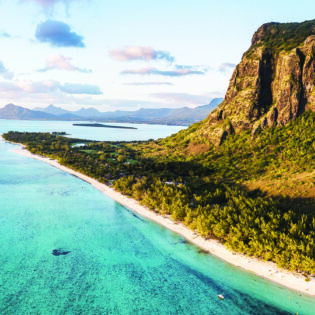 beautiful scenery in Le Morne Beach