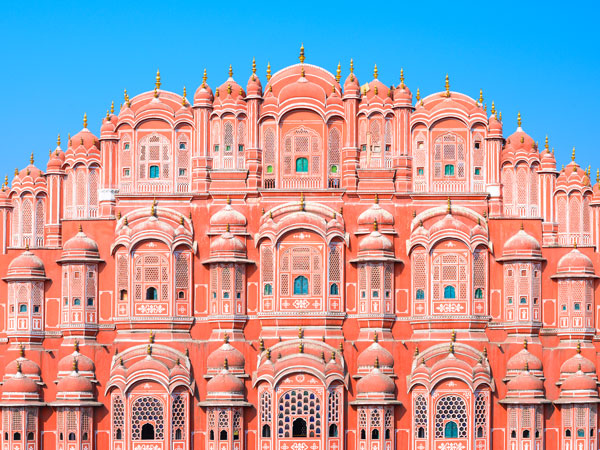 a rose-coloured building in Jaipur, India