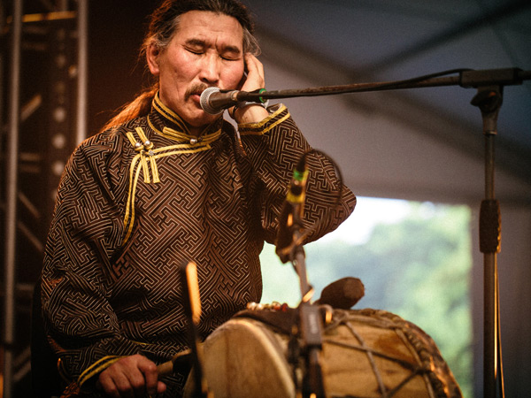 the throat singing band Huun‐Huur‐Tu