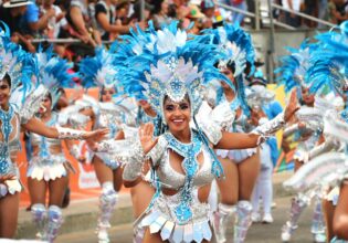 Barranquilla Carnaval dancers colombia