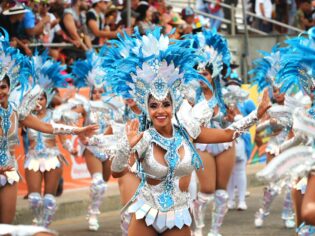 Barranquilla Carnaval dancers colombia