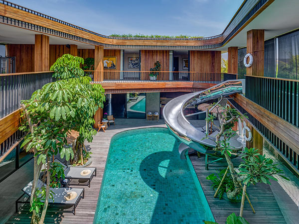 PurePods Akashi Residence